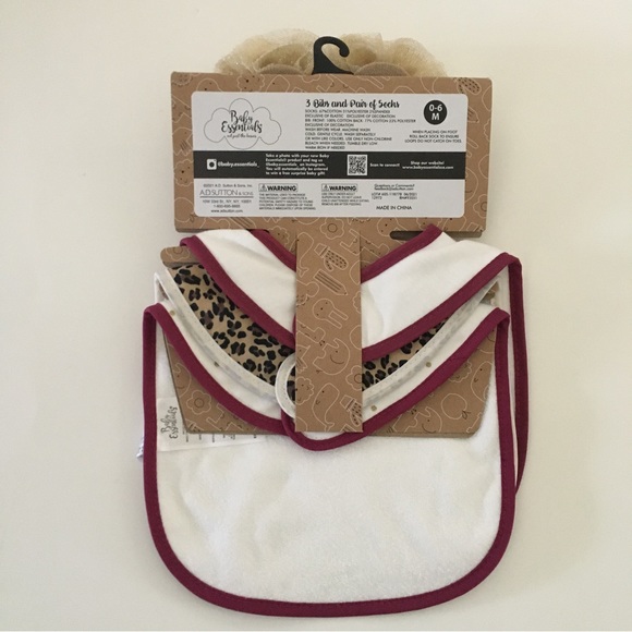 NEW My 1st Thanksgiving 3 Bibs and Sock Set Animal Print Turkey Theme Baby Gift - Picture 8 of 10